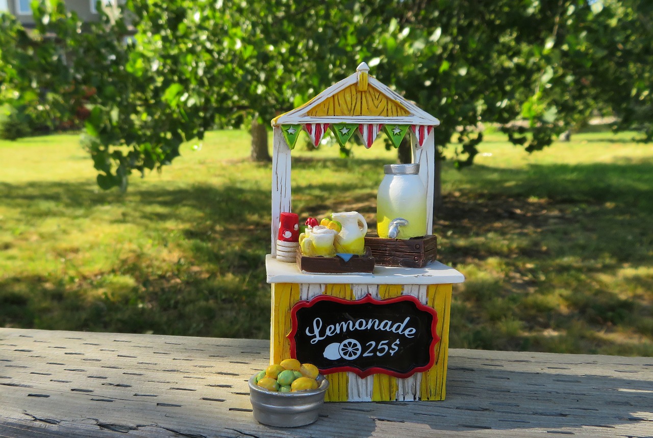 lemonade-stand-eb31b90c2a_1280